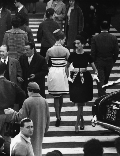 SIMONE + NINA, VOGUE, PIAZZA DI SPAGNA NR. 2, ROME, 1960