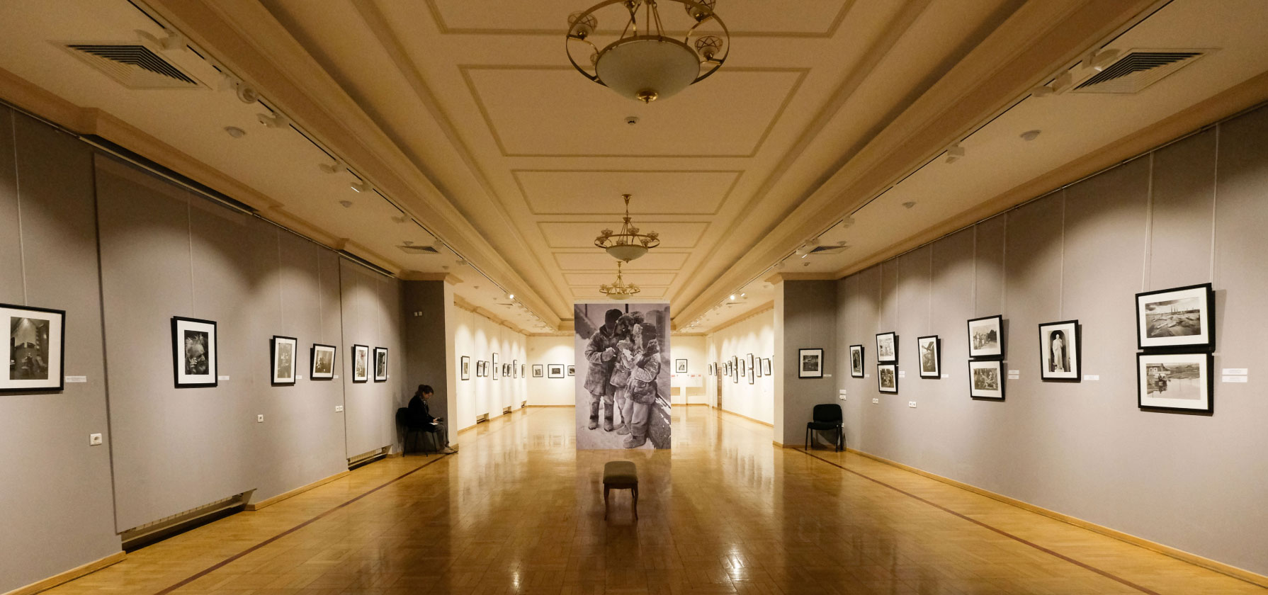 ВЫСТАВКА «УЛИЦЫ ЛАГРАНЖА» ИЗ КОЛЛЕКЦИИ ФОНДА STILL ART И ГАЛЕРЕИ ЛЮМЬЕР В НАЦИОНАЛЬНОЙ ХУДОЖЕСТВЕННОЙ ГАЛЕРЕЕ «ХАЗИНЭ» ГМИИ РТ В КАЗАНСКОМ КРЕМЛЕ